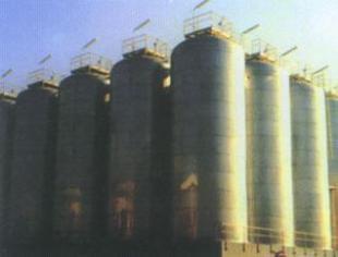 濮陽瑞德專業(yè)壓力容器 廠家直銷價格最優(yōu)，化工領(lǐng)域值得信賴